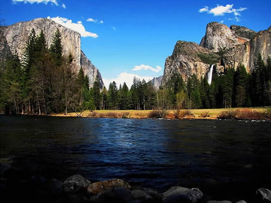 Bridalveil Falls - Yosemite National Park